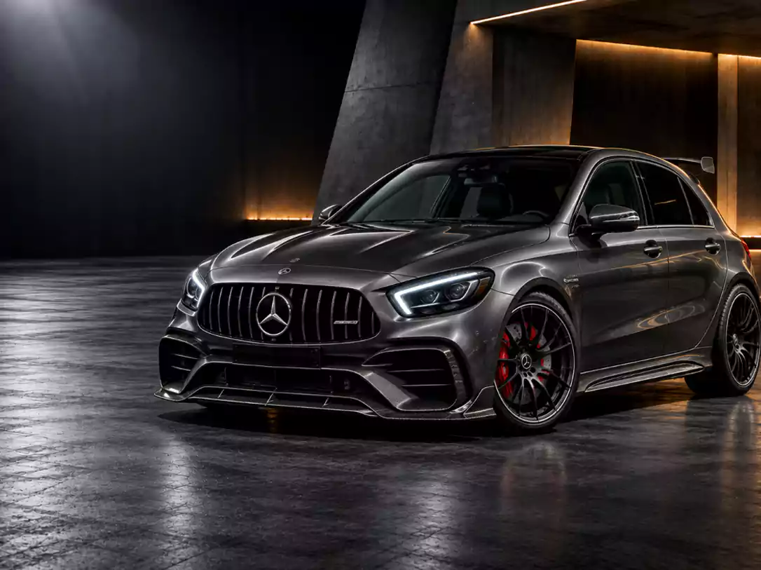 صورة توضيحية لطراز Mercedes-AMG A45 / A45S